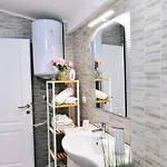 Sea La Vie Apartment *